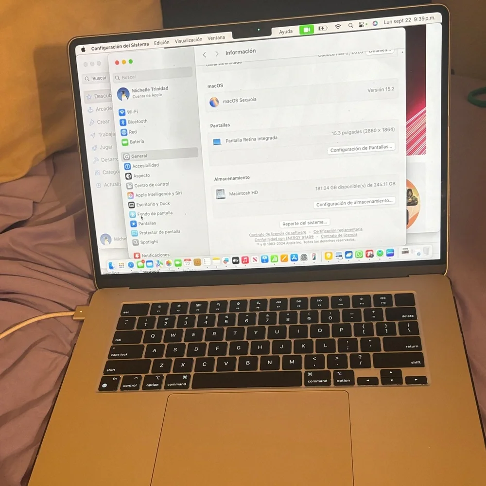 Silver and Black Laptop mackbook air 15 just open box never use